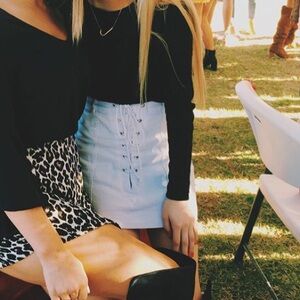 Signature8 White Denim Lace Up Mini Skirt Size Small